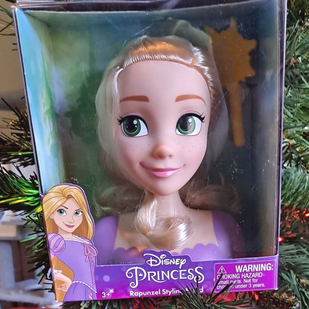 DISNEY PRINCESS Rapunzel Styling Head